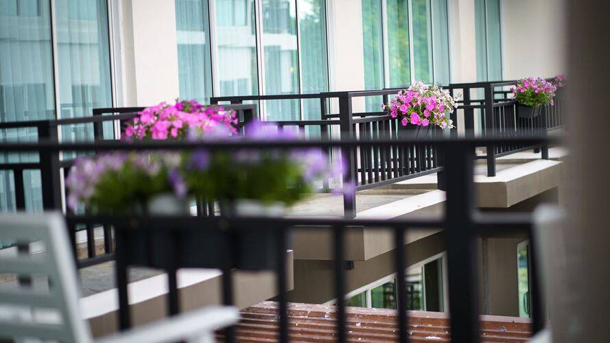 Lhc Hotel And Resort