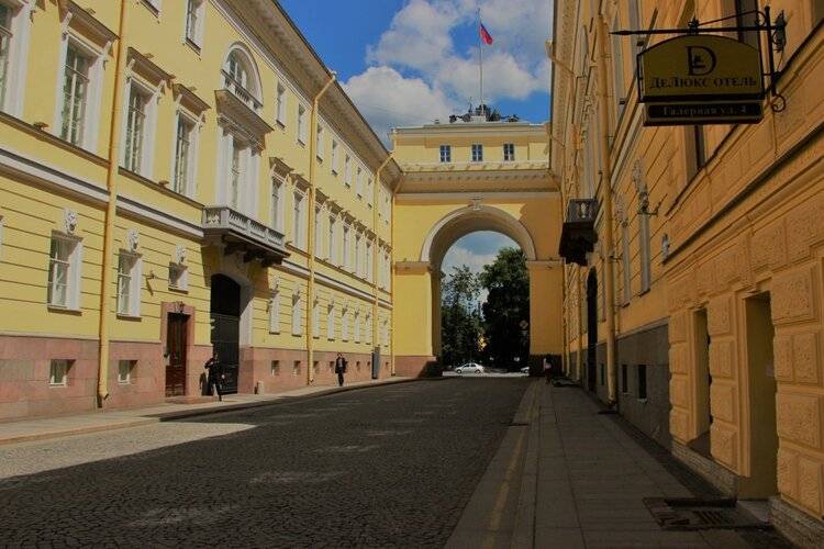 Делюкс Отель На Галерной
