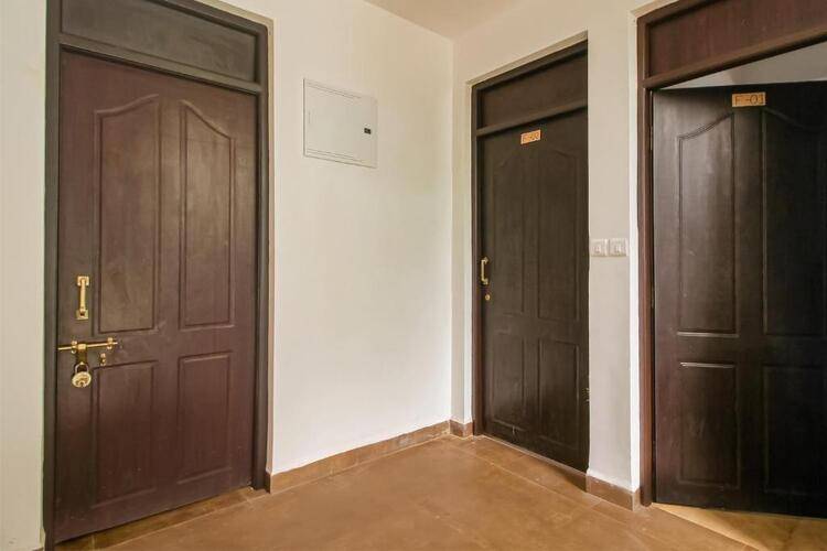 Holiday Suites