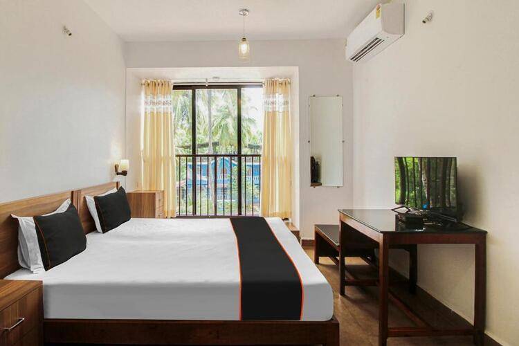 Holiday Suites