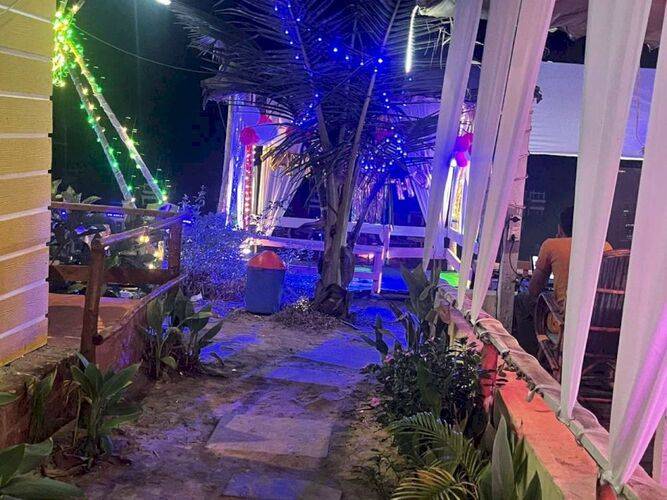 Sydney X Cafe & Beach Huts