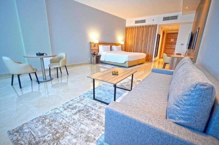 Pyramisa Hotel - Dubai Apartment