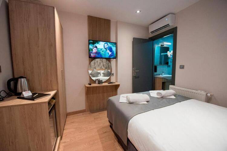 Mahya Hotel