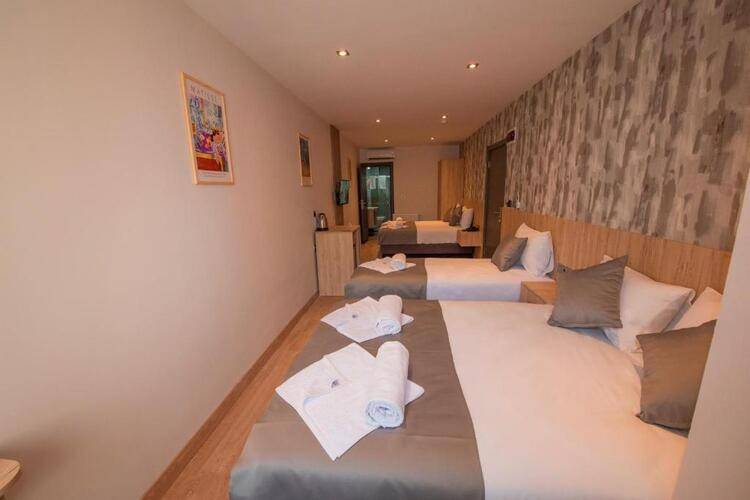 Mahya Hotel