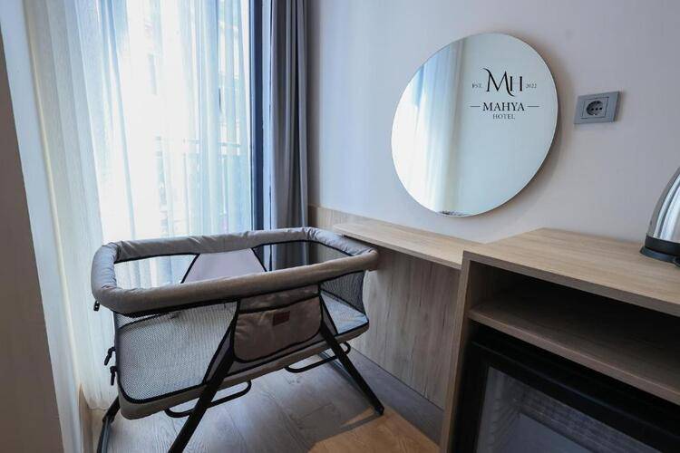 Mahya Hotel