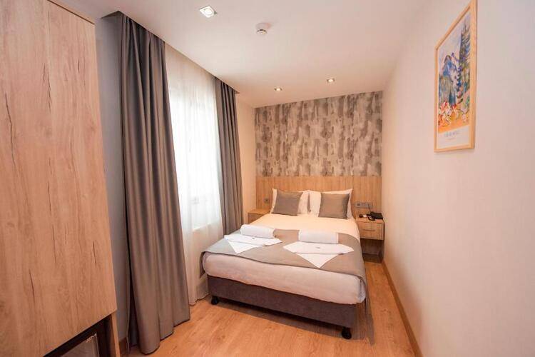 Mahya Hotel