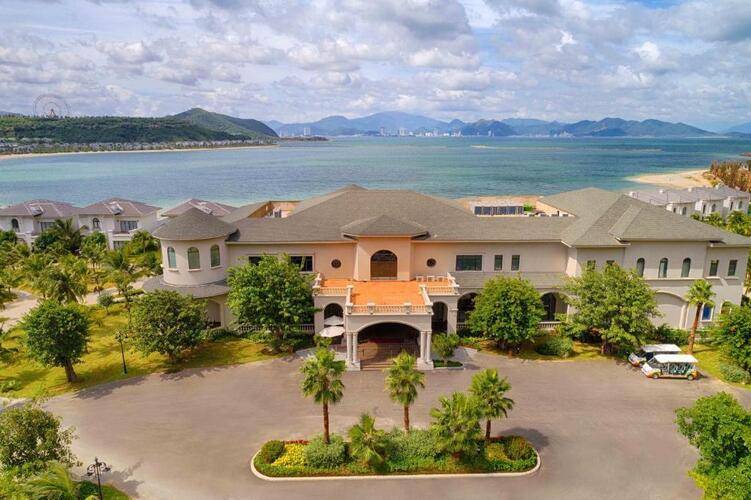Nha Trang Marriott Resort & Spa, Hon Tre Island
