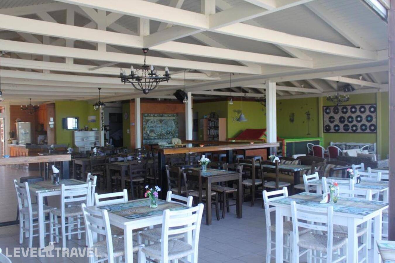 фотографии отеля Divina Seaside Apartments в Греция(Гувес) - фото №6