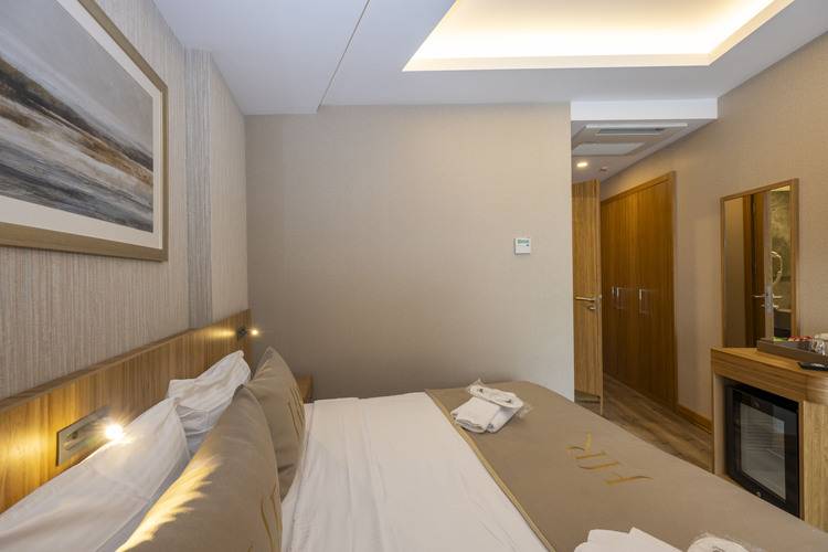 Ravi Hotel