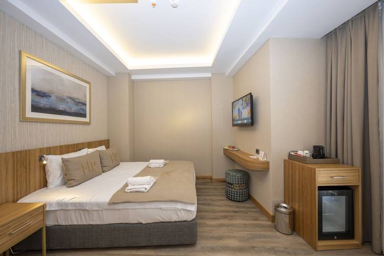 Ravi Hotel