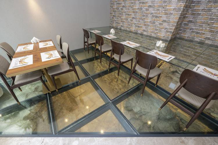Ravi Hotel