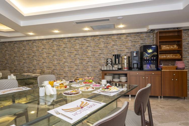 Ravi Hotel