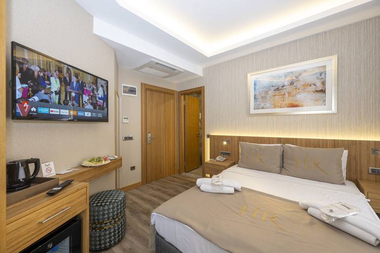 Ravi Hotel