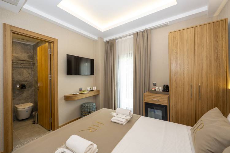 Ravi Hotel