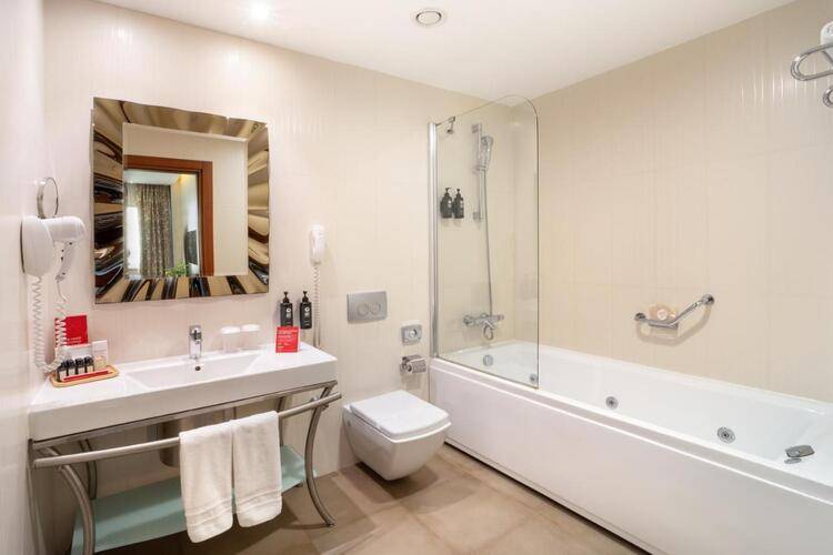 Ramada Plaza By Wyndham Istanbul Atakoy