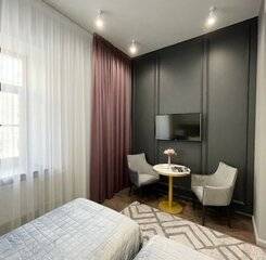 $item['hotel']['name']