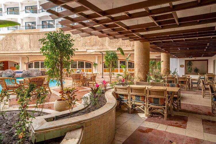 Azal Pyramids Hotel