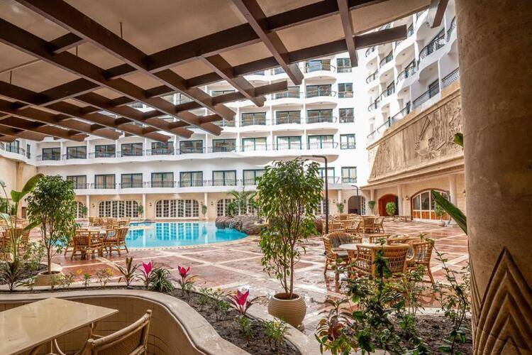 Azal Pyramids Hotel