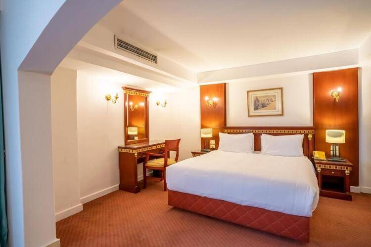 Azal Pyramids Hotel