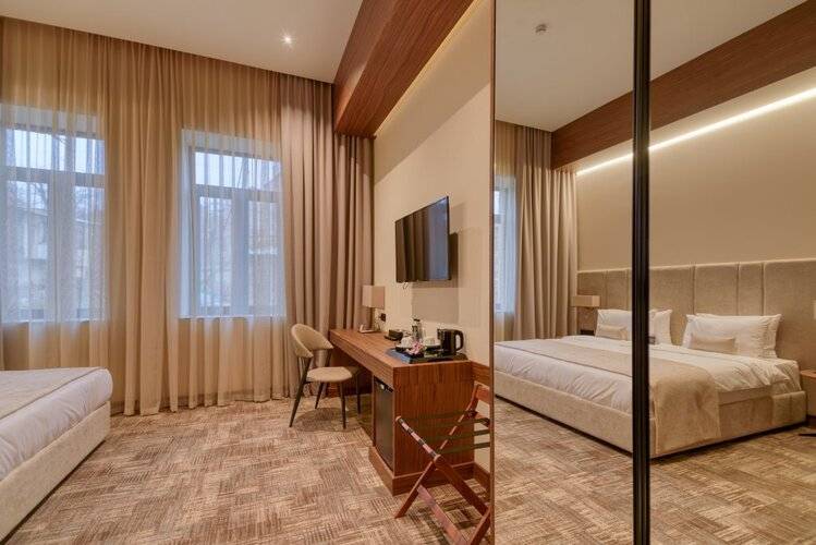 Hayasa Hotel