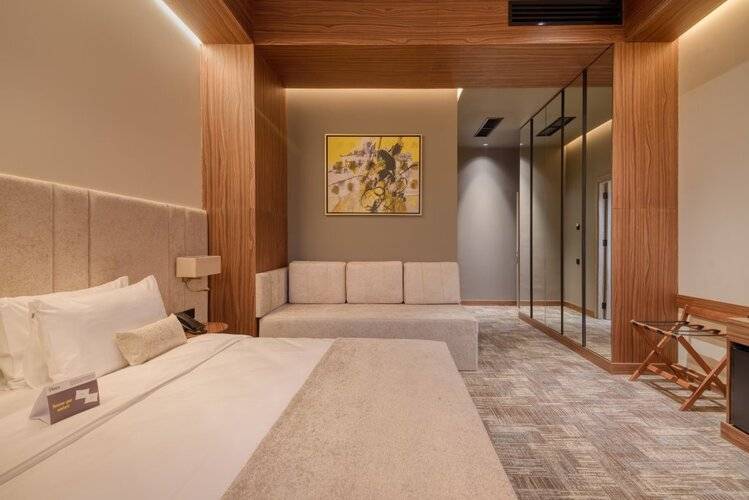 Hayasa Hotel