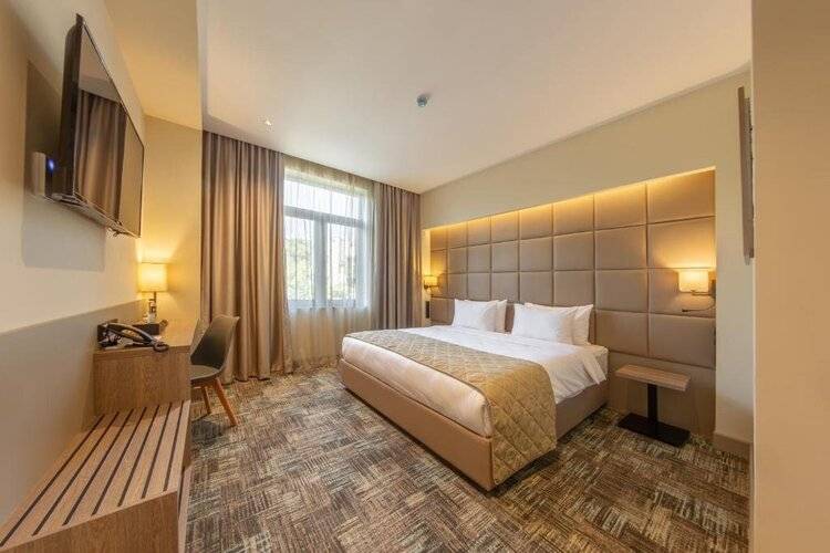 Hayasa Hotel