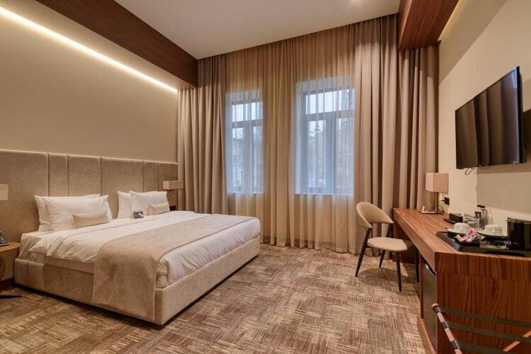 Hayasa Hotel