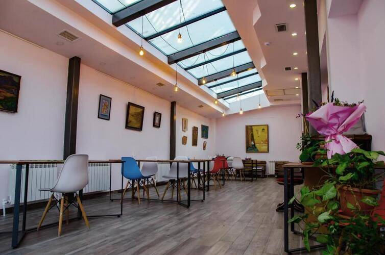 Blur Inn Gallery