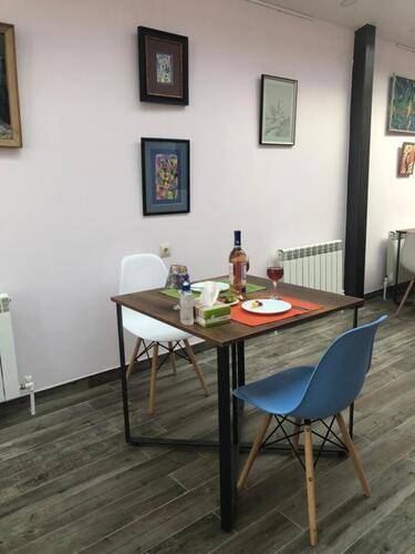 Blur Inn Gallery