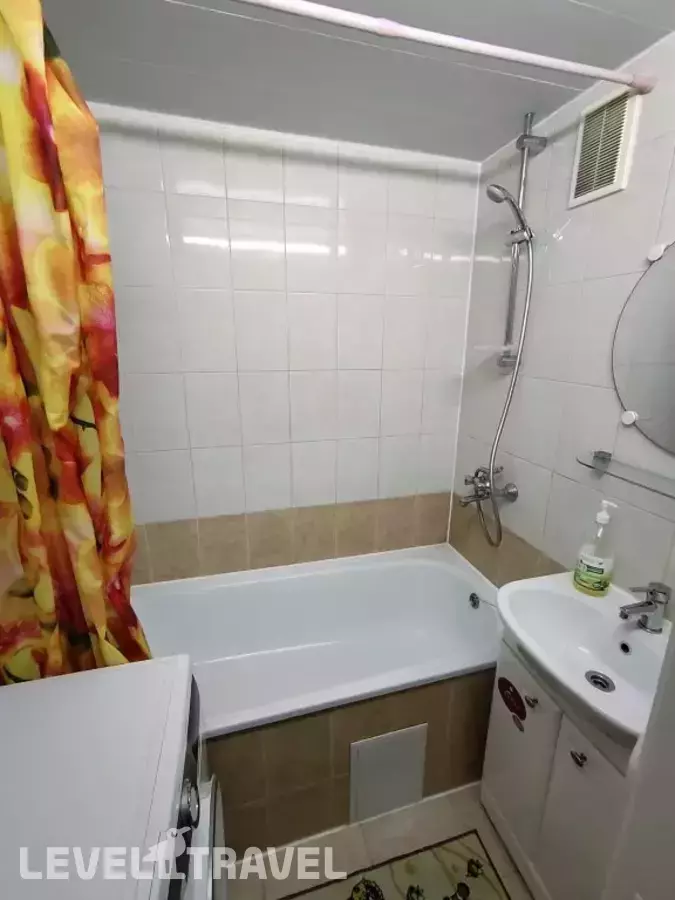 Апартаменты 2-Х Комн На Олимпийской 89, 4 Этаж