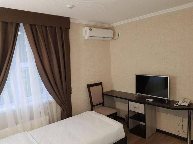 Voyage Hotel
