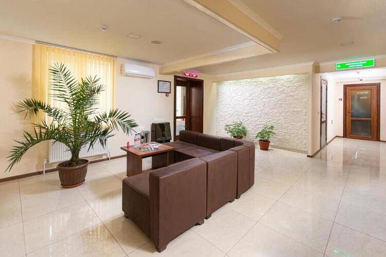 Voyage Hotel
