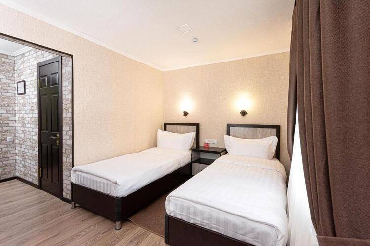 Voyage Hotel