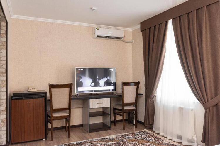 Voyage Hotel