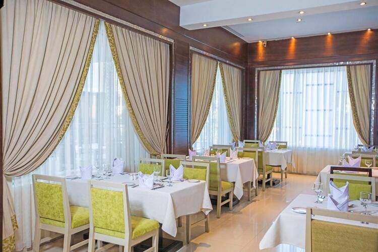 Posh Club By Sunrise Crystal Bay Resort