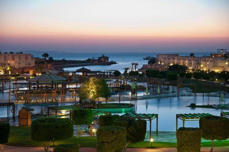 Posh Club By Sunrise Crystal Bay Resort