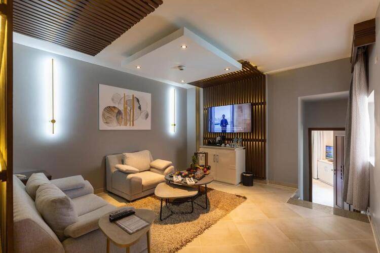 Posh Club By Sunrise Crystal Bay Resort