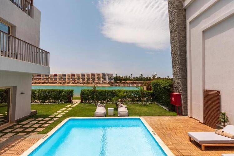 Posh Club By Sunrise Crystal Bay Resort