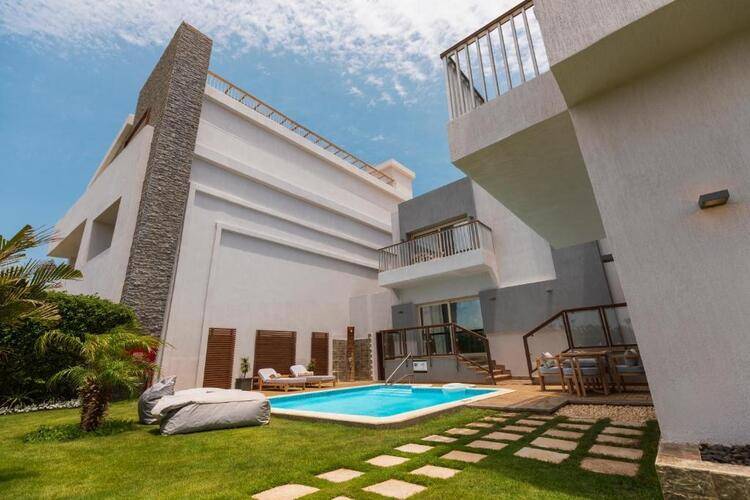 Posh Club By Sunrise Crystal Bay Resort