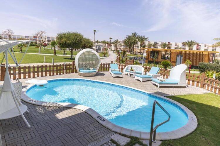 Posh Club By Sunrise Crystal Bay Resort