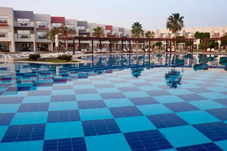 Posh Club By Sunrise Crystal Bay Resort