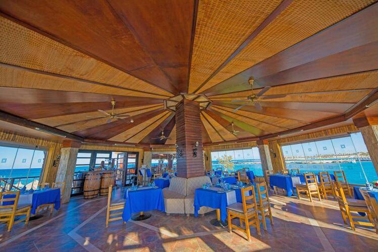 Posh Club By Sunrise Crystal Bay Resort