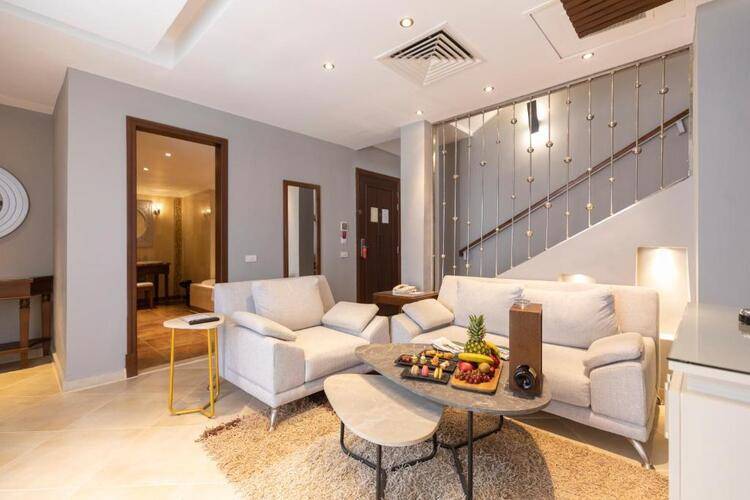 Posh Club By Sunrise Crystal Bay Resort