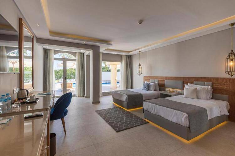 Sunrise Diamond Beach Resort -Grand Select-