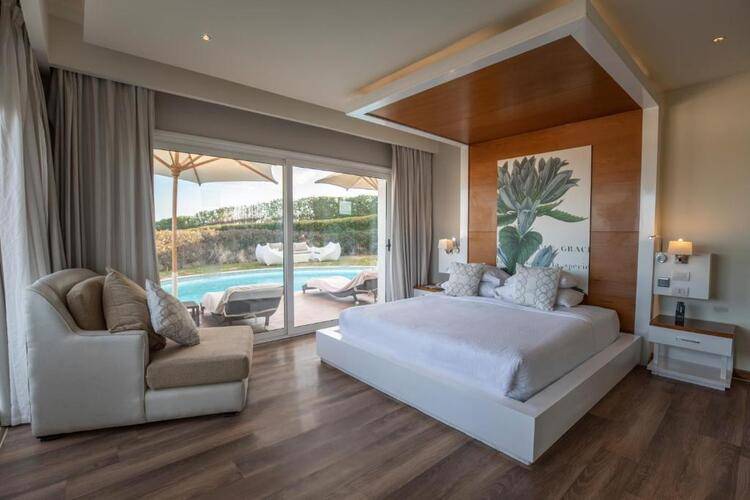 Posh Club By Sunrise Montemare Resort