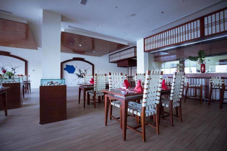 Posh Club By Sunrise Montemare Resort