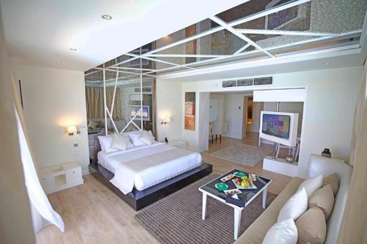 Posh Club By Sunrise Montemare Resort