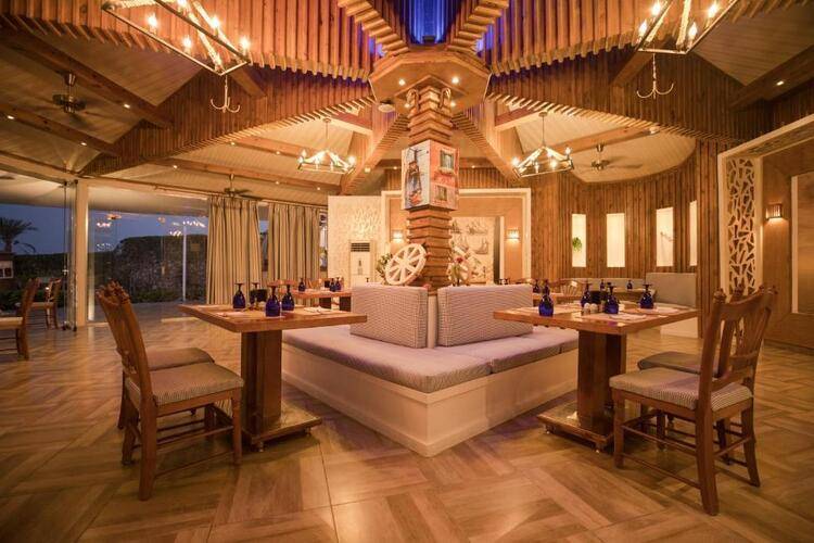 Posh Club By Sunrise Montemare Resort