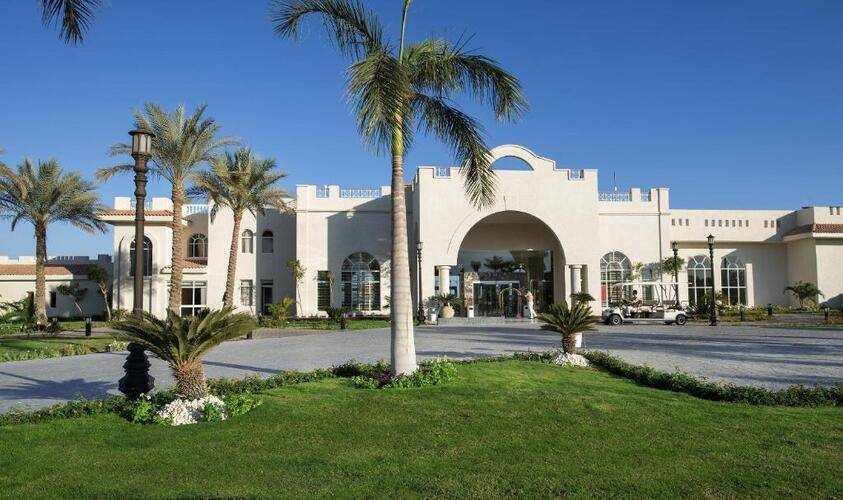 Posh Club By Sunrise Montemare Resort