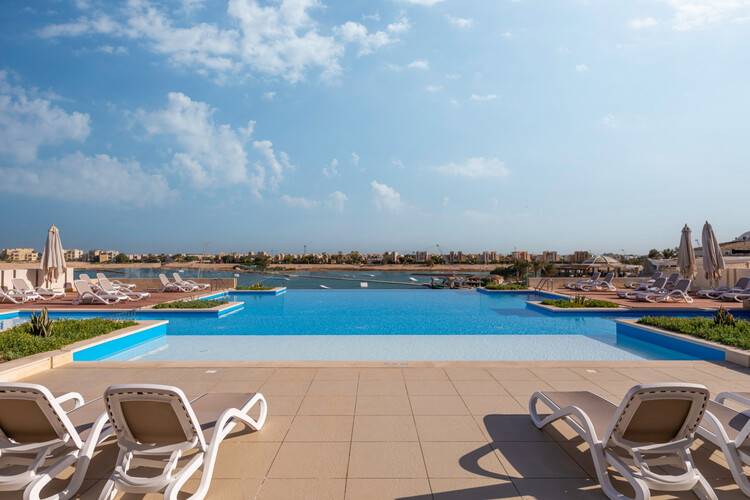 Creek Hotel & Residences El Gouna